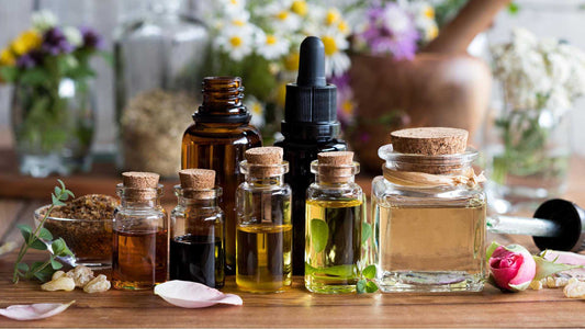 A Comprehensive Guide to Essential Oils: How to Use and Make Them