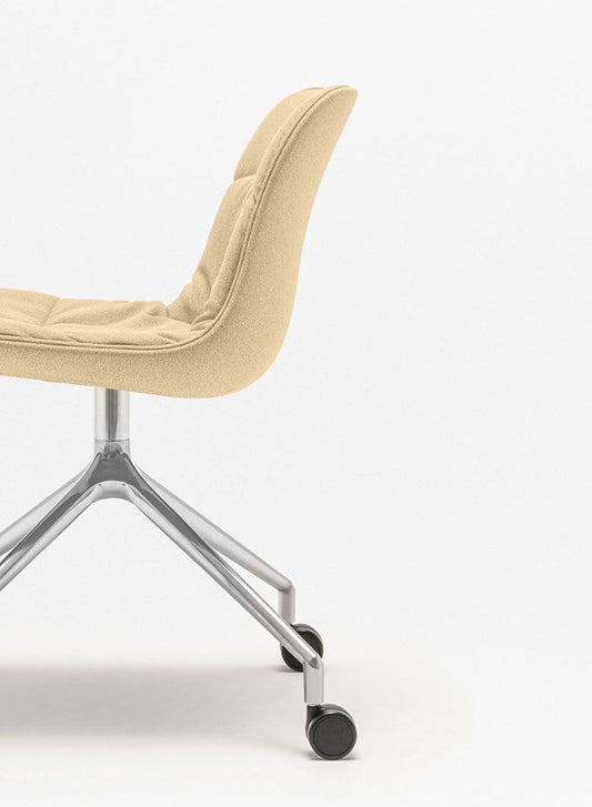 Baltic 2 Soft Duo Chair with Polished Aluminium Base (Customizable)