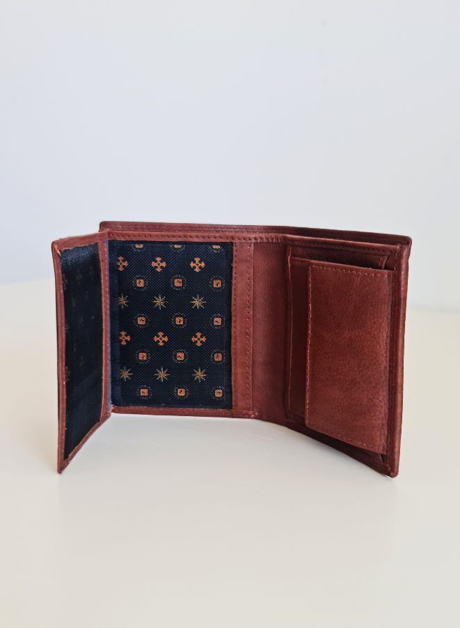 Elevate Your Elegance: R Roncato Men's Leather Wallet Made in Italy