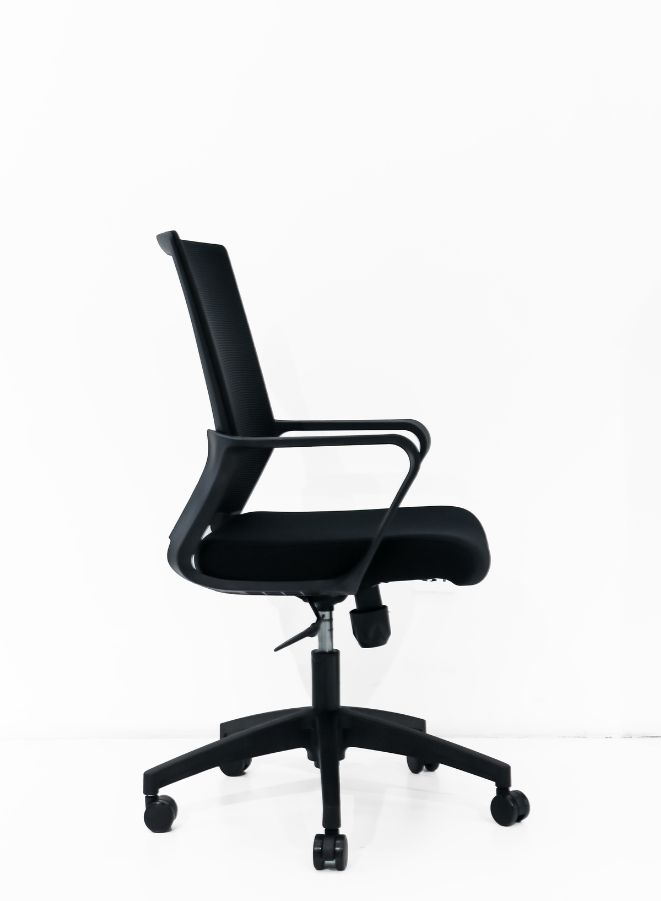 Black Frame Ergonomic Swivel Office Mesh Chair Without Headrest, Comfortable and Stylish for Office, Home and Shops